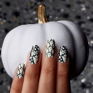 Here For The Boos  💅✨ Color STREET NEW Sealed - Long Lasting Nail Polish Strips